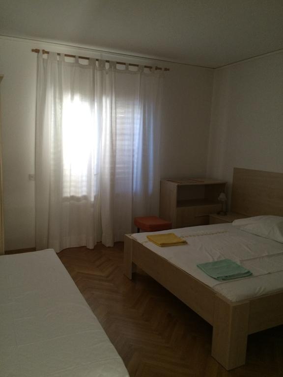 Apartments Villa Karme Брела Екстер'єр фото