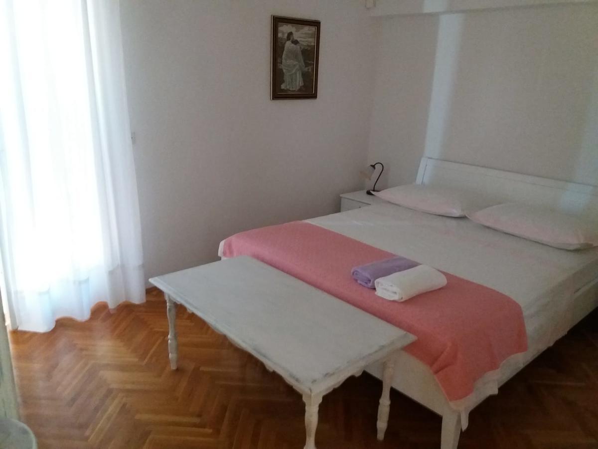 Apartments Villa Karme Брела Екстер'єр фото