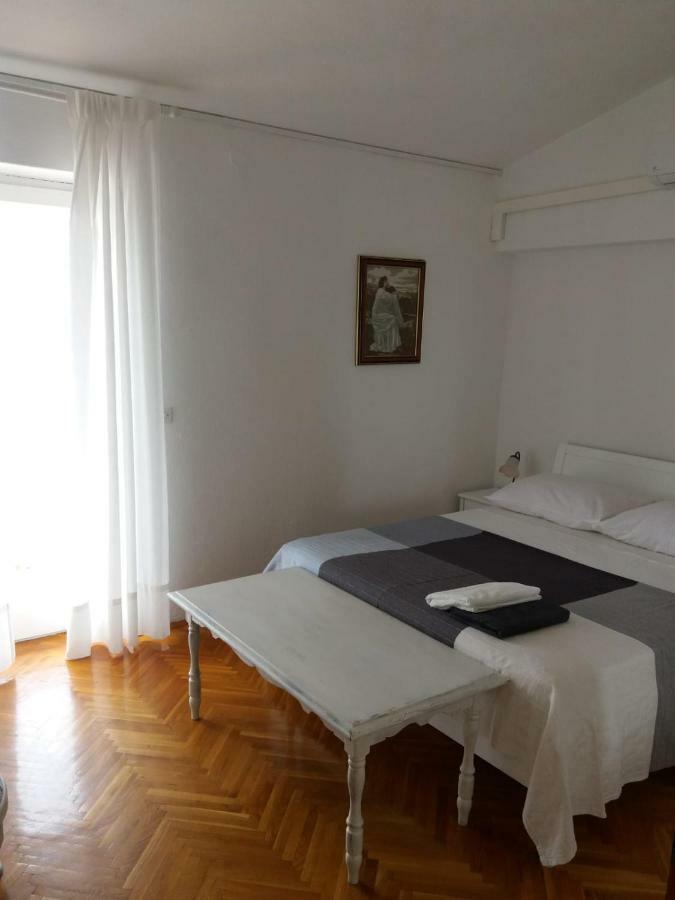 Apartments Villa Karme Брела Екстер'єр фото