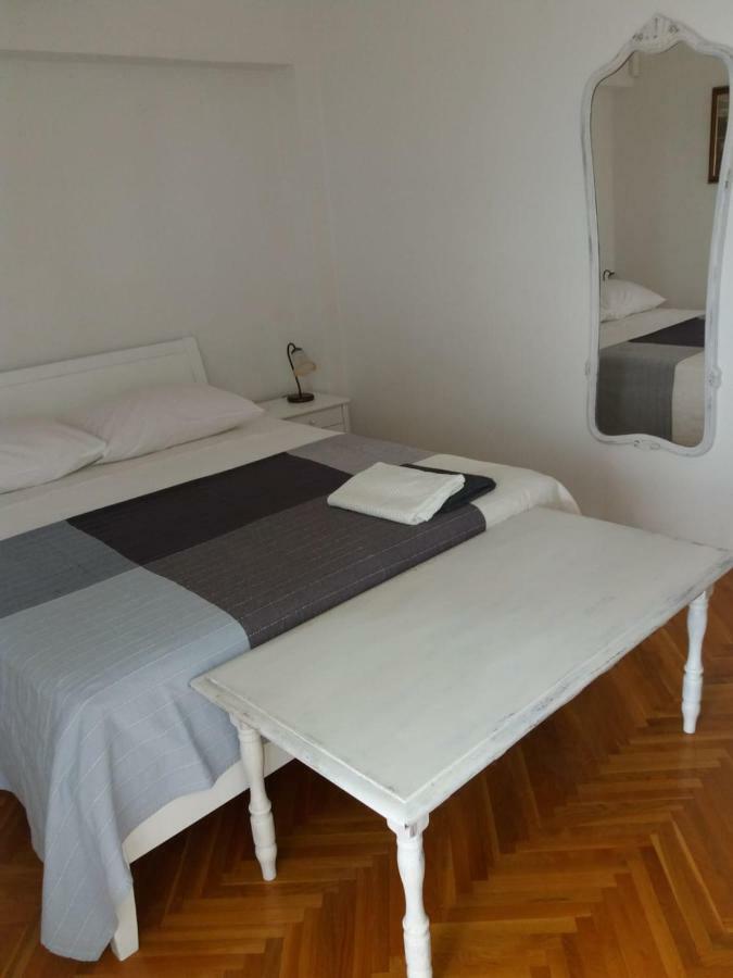 Apartments Villa Karme Брела Екстер'єр фото
